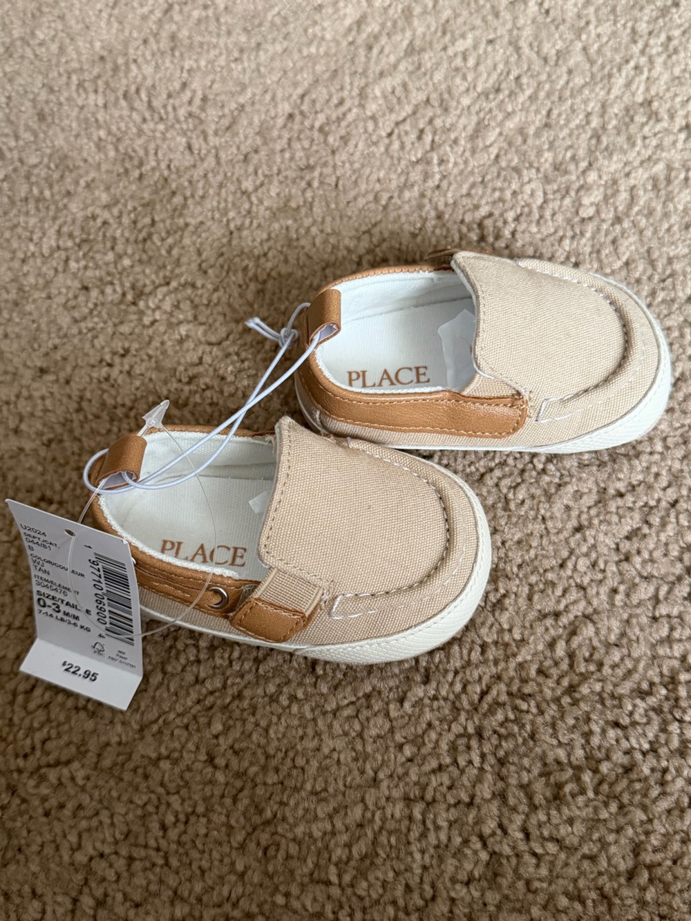 The Childrens Place Baby Boy Beige Tan Boat Shoes Size 0-3 Months NWT Loafers
